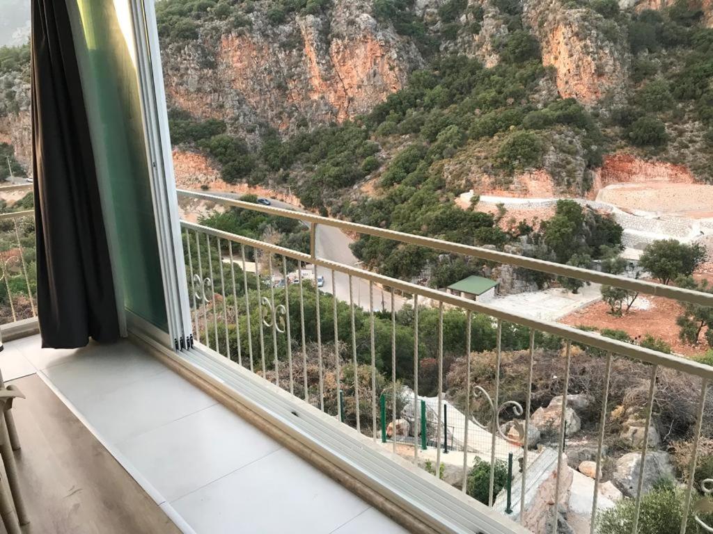 Green Hill Kas Apartment Bagian luar foto